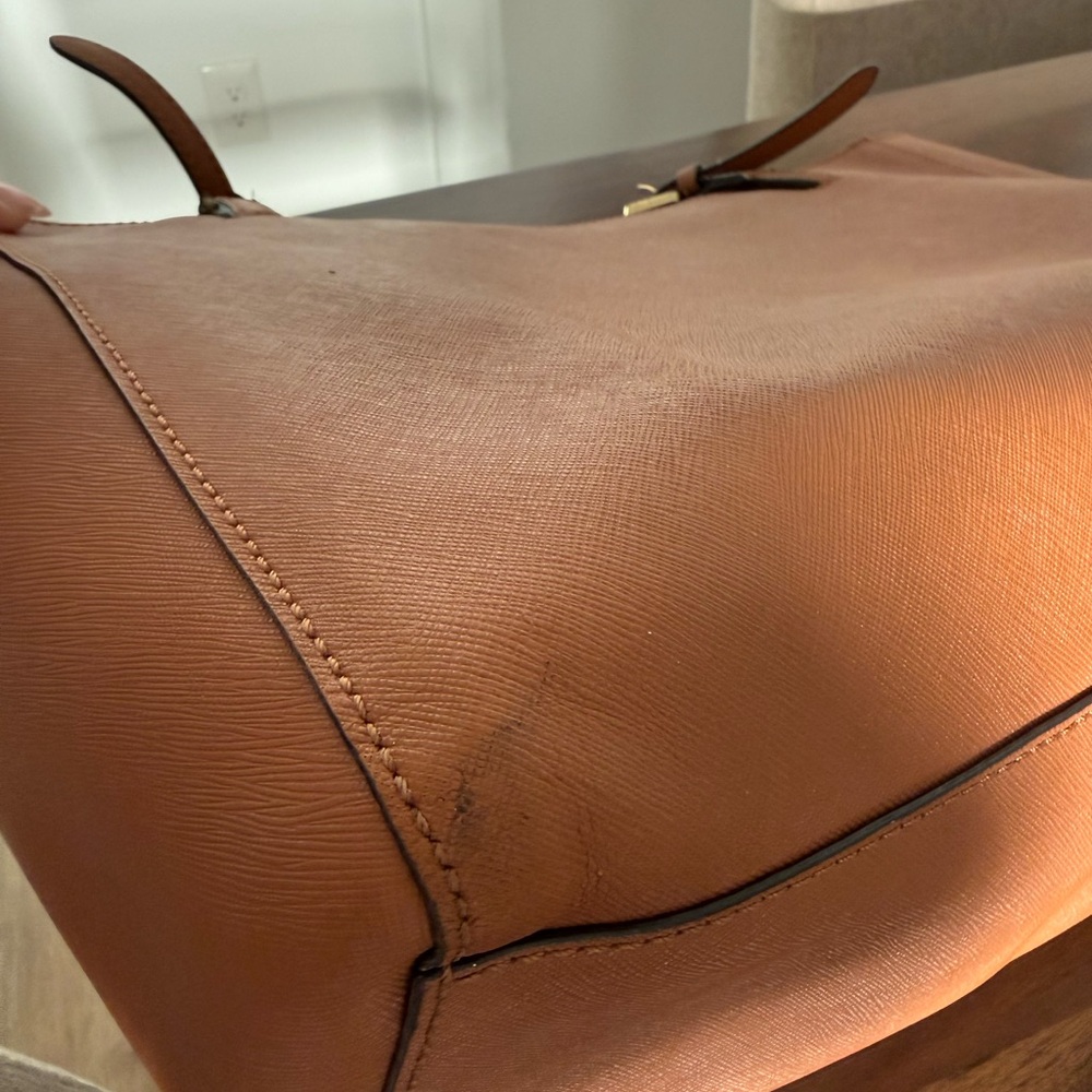 Tory Burch York Tote - Picture 4 of 10